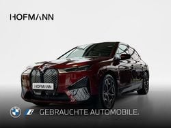 Aventurinrot metallic Gebraucht 2021 BMW iX Sport Line SUV | 44.503 € (Teuer)