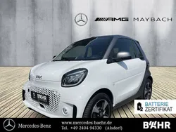 Bodypanels in white Gebraucht 2024 Smart ForTwo Electric Drive Passion Cabrio | 18.450 € (Etwas zu teuer)
