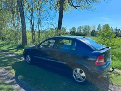 Blau Gebraucht 1999 Opel Astra Limousine | 1.650 €
