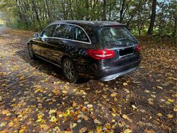 Schwarz Gebraucht 2016 Mercedes C200 Limousine | 15.900 € (Guter Preis)