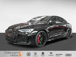 Polsterfarbe: schwarz Gebraucht 2025 Audi RS3 Ambiente Kleinwagen | 86.950 €