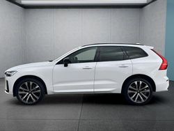 Weiß Gebraucht 2022 Volvo XC60 R-Design SUV | 35.499 € (Fairer Preis)