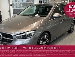 Grau Gebraucht 2024 Mercedes B180 Progressive Van / Kleinbus | 29.680 € (Superpreis)