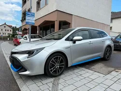 Grau Gebraucht 2020 Toyota Corolla Team Kombi | 19.999 € (Fairer Preis)