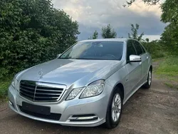 Silber Gebraucht 2011 Mercedes E220 Limousine | 12.499 € (Guter Preis)