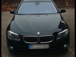 Schwarz Gebraucht 2010 BMW 530 Comfort Edition Kombi | 10.999 € (Teuer)