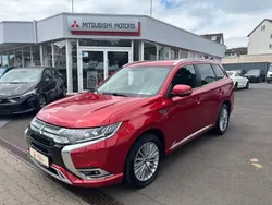 Rot Gebraucht 2019 Mitsubishi Outlander P-HEV Intro Edition SUV | 22.590 € (Fairer Preis)