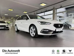 Candy weiß Gebraucht 2021 Seat Leon FR Kombi | 21.480 € (Fairer Preis)