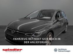 Grau (uranograu) Gebraucht 2022 VW Golf VIII Style Limousine | 26.981 € (Guter Preis)