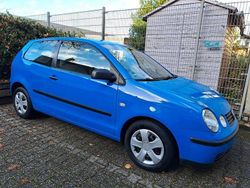 Blau Gebraucht 2002 VW Polo Trendline Limousine | 1.390 € (Fairer Preis)