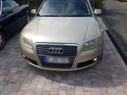 Gold Gebraucht 2005 Audi A8 Limousine | 6.100 € (Fairer Preis)