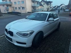 Weiß Gebraucht 2012 BMW 118 Kleinwagen | 7.499 € (Guter Preis)