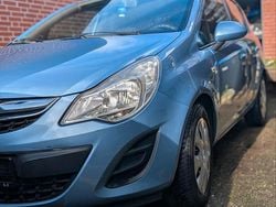Blau Gebraucht 2013 Opel Corsa Kleinwagen | 3.249 € (Guter Preis)