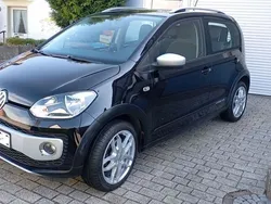 Schwarz Gebraucht 2015 VW up! Kleinwagen | 6.299 € (Fairer Preis)