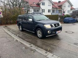 Blau Gebraucht 2015 Nissan Navara Abholung | 13.700 €