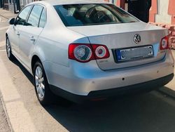 Silber Gebraucht 2006 VW Jetta Comfortline Limousine | 5.500 € (Etwas zu teuer)