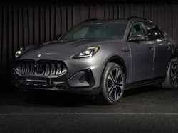 Grau Neu 2025 Maserati Grecale Folgore SUV | 104.960 €