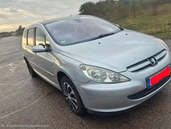Grau Gebraucht 2005 Peugeot 307 Kombi | 2.200 € (Guter Preis)
