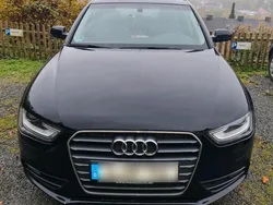Schwarz Gebraucht 2012 Audi A4 Kombi | 13.000 € (Teuer)