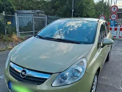 Grün Gebraucht 2006 Opel Corsa Kleinwagen | 2.590 € (Fairer Preis)