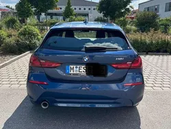 Blau Gebraucht 2021 BMW 118 Advantage Kleinwagen | 20.900 € (Guter Preis)