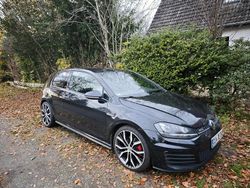 Schwarz Gebraucht 2015 VW Golf VII GTD Kleinwagen | 11.500 € (Fairer Preis)