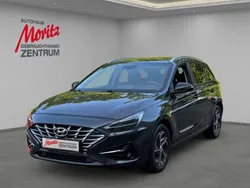 Schwarz Gebraucht 2021 Hyundai i30 Intro Edition Kombi | 18.880 € (Guter Preis)