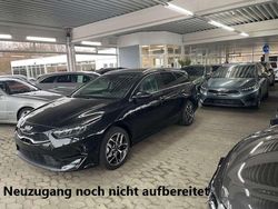 Grün expierience metallic Neu 2025 Kia Ceed Sportswagon Kombi | 23.980 € (Guter Preis)