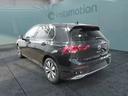 Schwarz Gebraucht 2024 VW Golf VIII Life Limousine | 28.080 € (Fairer Preis)