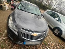Grau Gebraucht 2013 Chevrolet Cruze Kombi | 4.444 € (Etwas zu teuer)