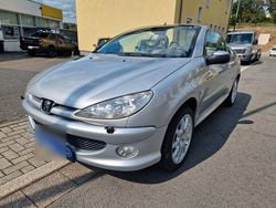 Grau Gebraucht 2004 Peugeot 206 CC Platinum Cabrio | 1.500 € (Guter Preis)