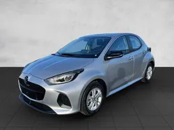 Silber Gebraucht 2024 Mazda 2 Center-Line Limousine | 24.490 € (Teuer)