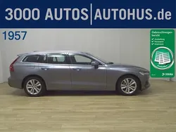 Grau Gebraucht 2021 Volvo V60 R-Design Kombi | 32.900 € (Etwas zu teuer)