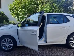 Weiß Gebraucht 2020 Opel Corsa Edition Kleinwagen | 12.250 € (Guter Preis)