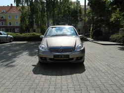 Gold Gebraucht 2007 Mercedes A200 Avantgarde Van / Kleinbus | 4.299 € (Fairer Preis)