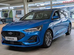 Blau Neu 2025 Ford Focus ST-Line Limousine | 27.998 € (Guter Preis)