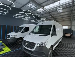 Arktikweiss Neu 2024 Mercedes Sprinter Van | 75.500 €