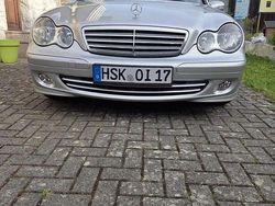 Silber Gebraucht 2005 Mercedes C180 Classic Kombi | 2.999 € (Fairer Preis)