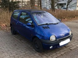 Blau Gebraucht 2001 Renault Twingo Kleinwagen | 600 €
