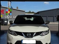 Weiß Gebraucht 2016 Nissan Qashqai SUV | 12.350 € (Etwas zu teuer)