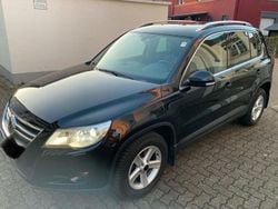 Schwarz Gebraucht 2010 VW Tiguan Sportline SUV | 9.800 € (Etwas zu teuer)