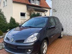 Schwarz Gebraucht 2009 Renault Clio III Kleinwagen | 2.300 € (Guter Preis)