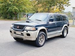 Blau Gebraucht 2004 Mitsubishi Pajero SUV | 3.200 €