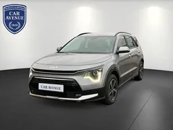 Grau (stahlgrau metallic (grau)) Gebraucht 2025 Kia Niro SUV | 29.590 € (Guter Preis)