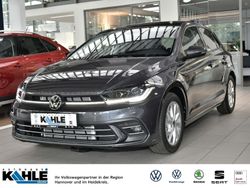 Grau Gebraucht 2024 VW Polo Style Limousine | 31.530 €
