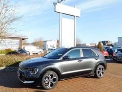 Interstellar grau metallic Neu 2024 Kia Niro Spirit SUV | 34.390 € (Guter Preis)
