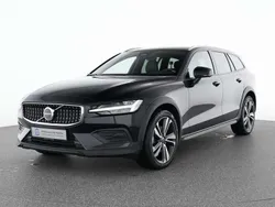 Schwarz Gebraucht 2024 Volvo V60 CC Plus Kombi | 45.550 € (Fairer Preis)