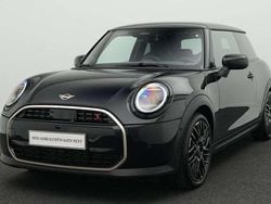Schwarz Gebraucht 2024 Mini Cooper S Favoured Kleinwagen | 31.729 € (Guter Preis)