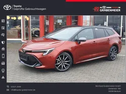 Metal oxide orange metallic/da Gebraucht 2025 Toyota Corolla Sport Kombi | 39.920 €
