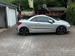 Silber Gebraucht 2009 Peugeot 207 CC Cabrio | 1.950 € (Superpreis)